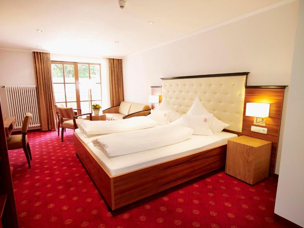Naturhotel Ruegers Forstgut Mespelbrunn Room photo